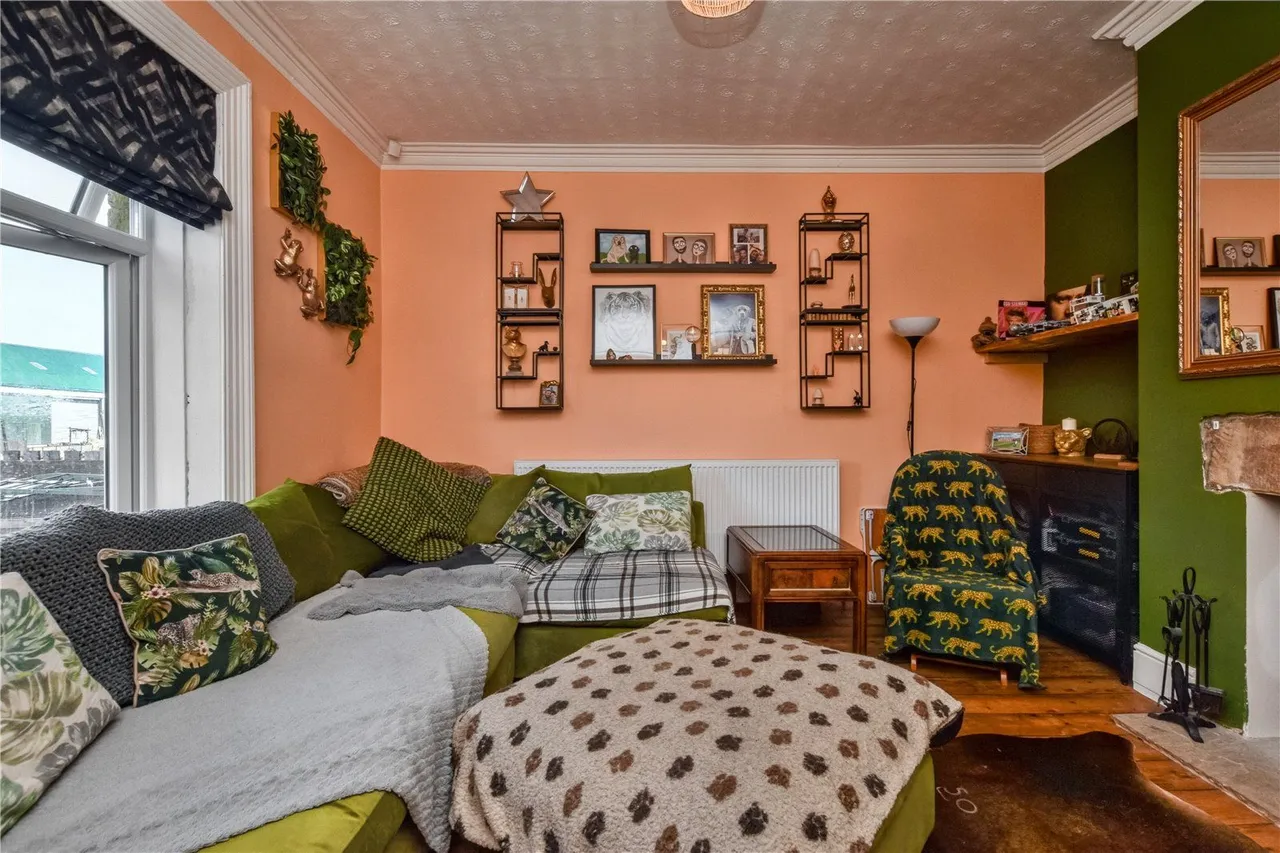 Vickersdale Grove, Stanningley, LS28, photo 15