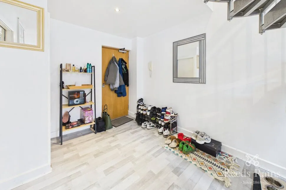 High Street, Heckmondwike, WF16, photo 10