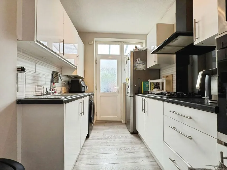 Gregory Crescent, London, SE9, photo 3