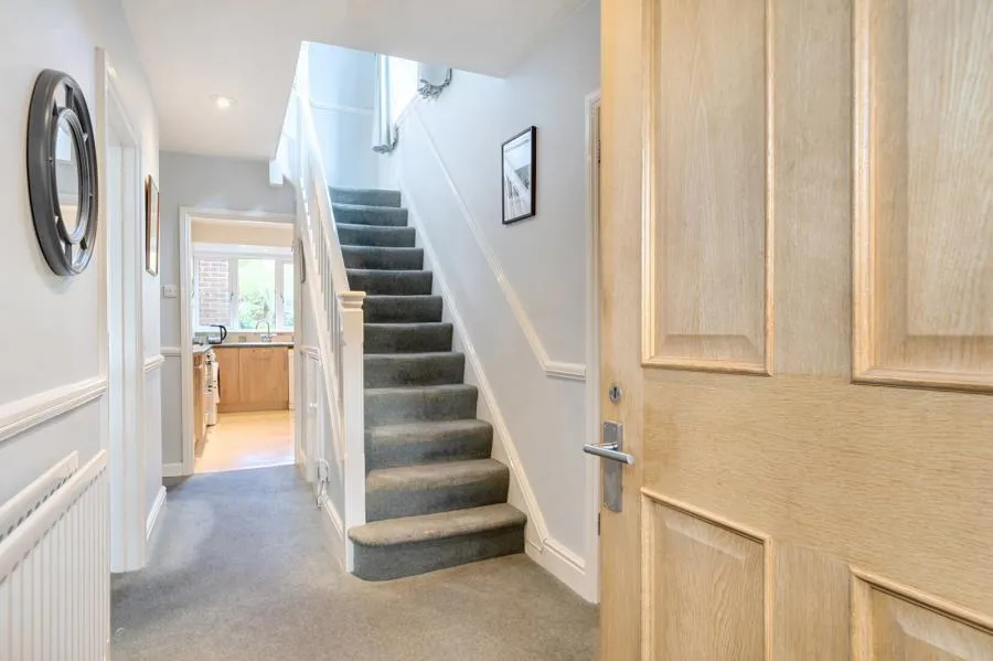 Westover Road, High Wycombe, HP13, photo 10