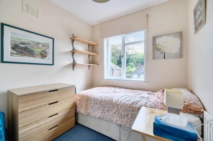 Westover Road, High Wycombe, HP13, photo 14
