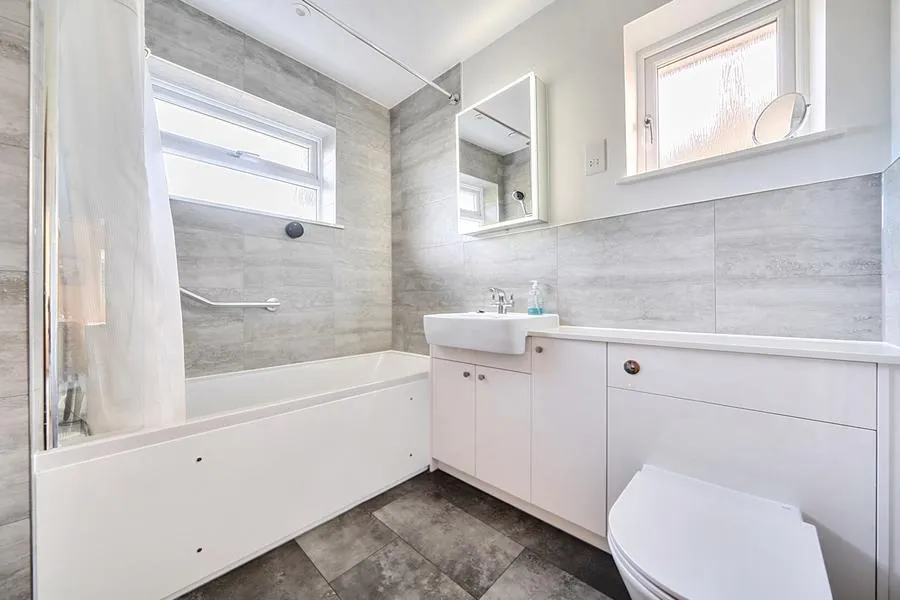 Westover Road, High Wycombe, HP13, photo 15