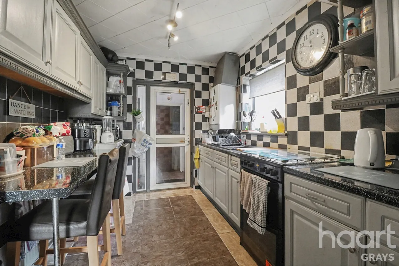 Stour Road, Chadwell St Mary, RM16, photo 6