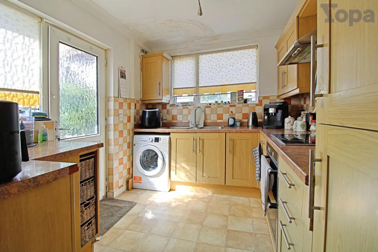 Beaconsfield Road, Poole, BH12, photo 5