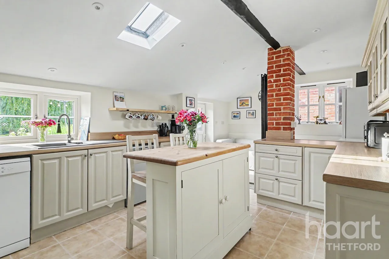 Watton Road, Wretham, IP24, photo 4