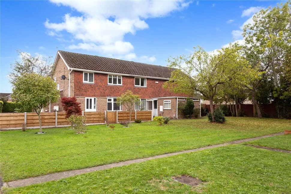 2 bed house for sale, Little Meadows, Haxby, YO32