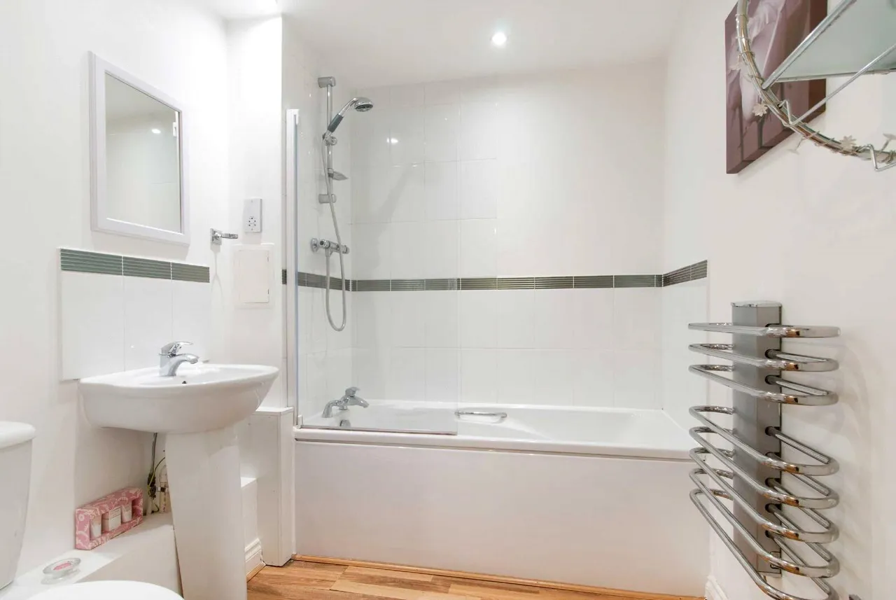 Broomfield Street, London, E14, photo 9