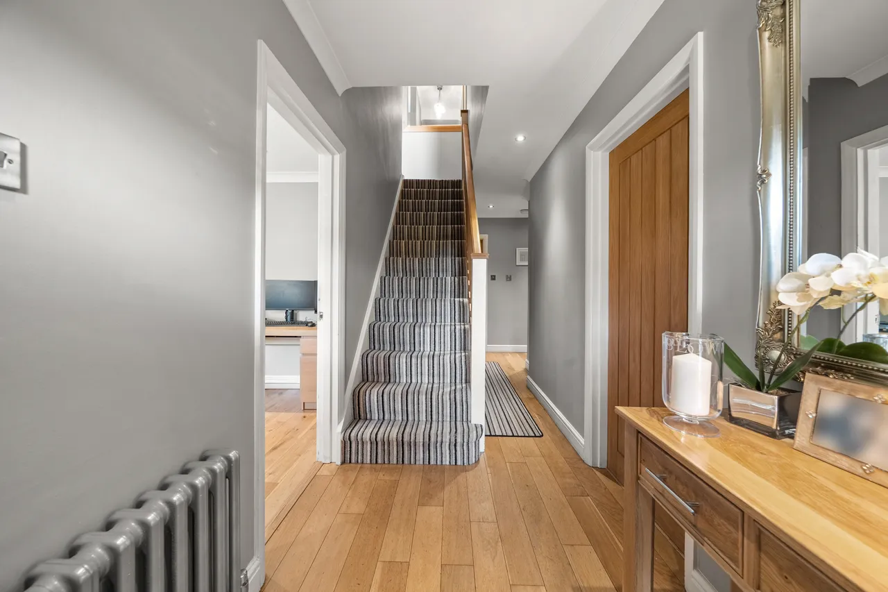 Rosefield Gardens, Ottershaw, KT16, photo 10