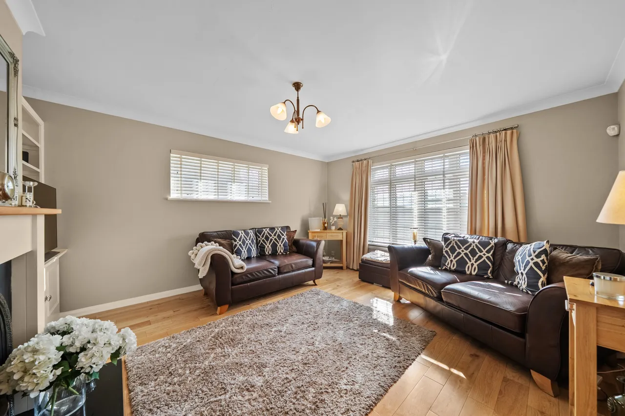 Rosefield Gardens, Ottershaw, KT16, photo 8