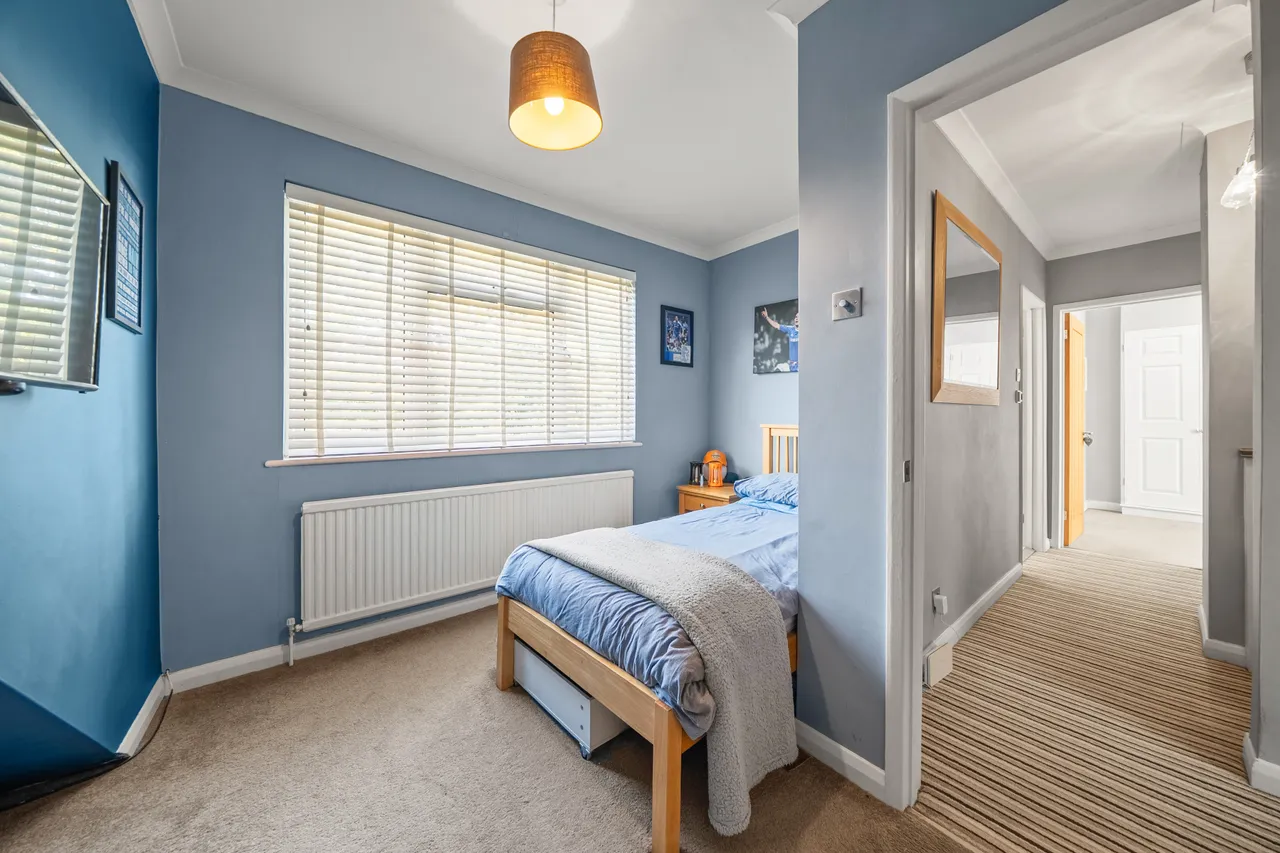 Rosefield Gardens, Ottershaw, KT16, photo 17
