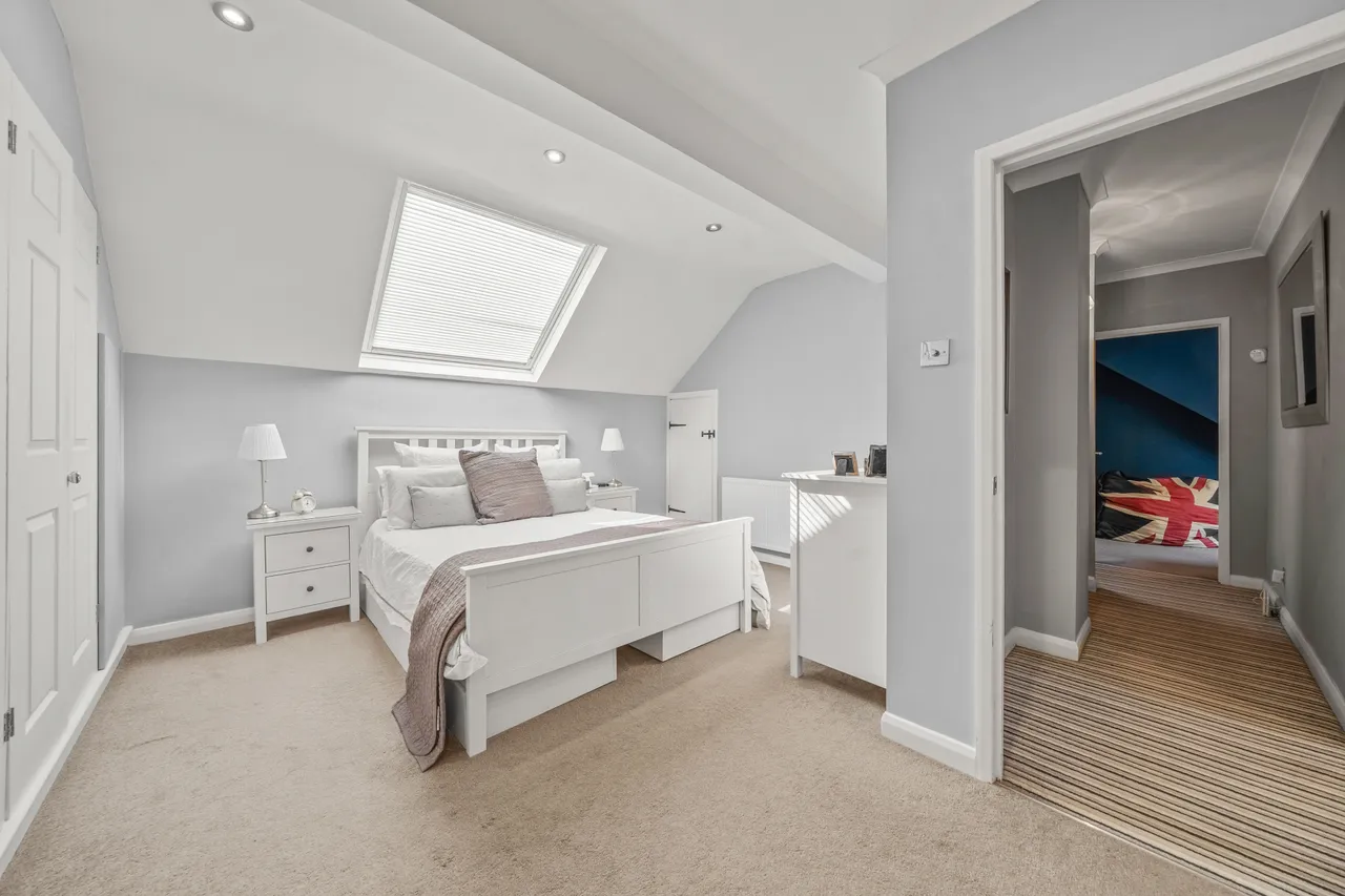 Rosefield Gardens, Ottershaw, KT16, photo 14