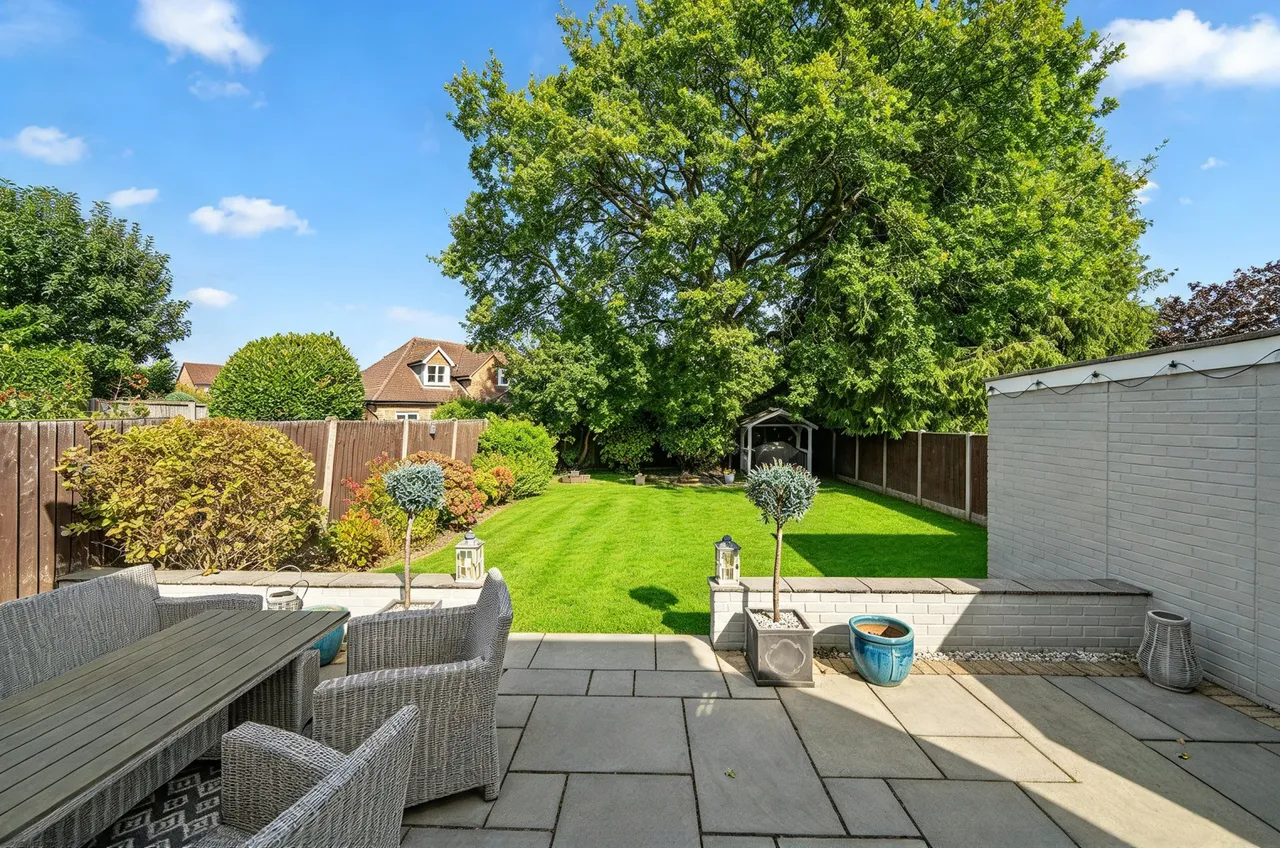 Rosefield Gardens, Ottershaw, KT16, photo 21