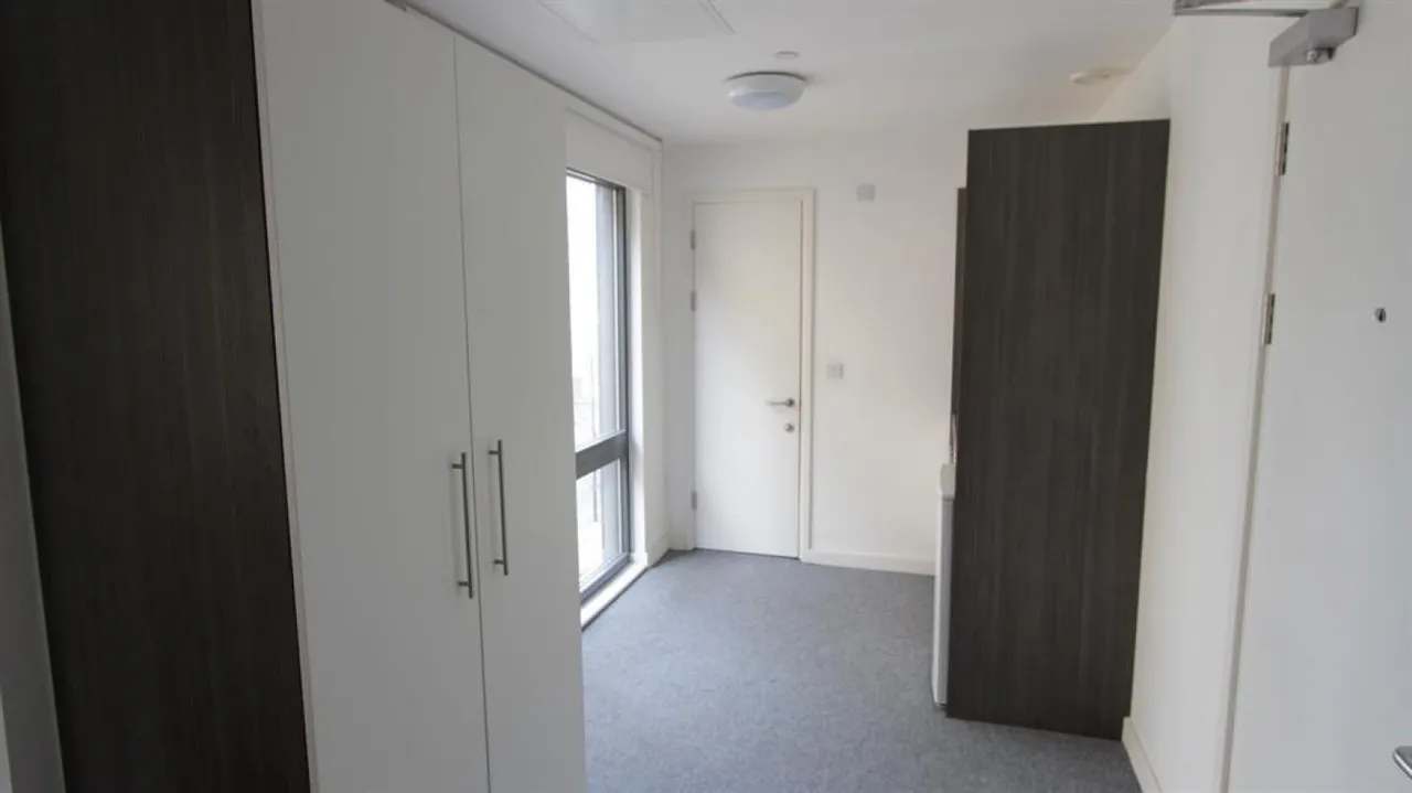 Howard Lane, Sheffield, S1, photo 3