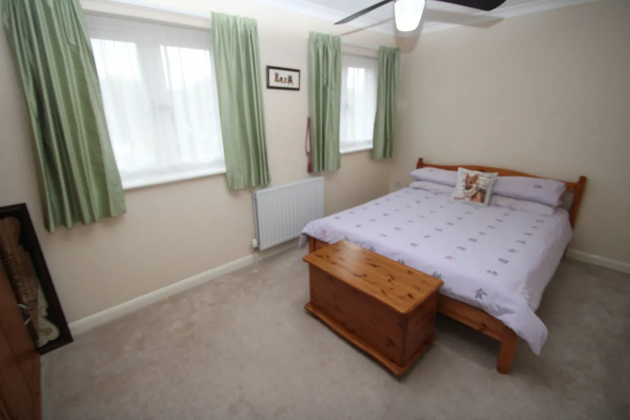 Barton Way, High Wycombe, HP13, photo 4