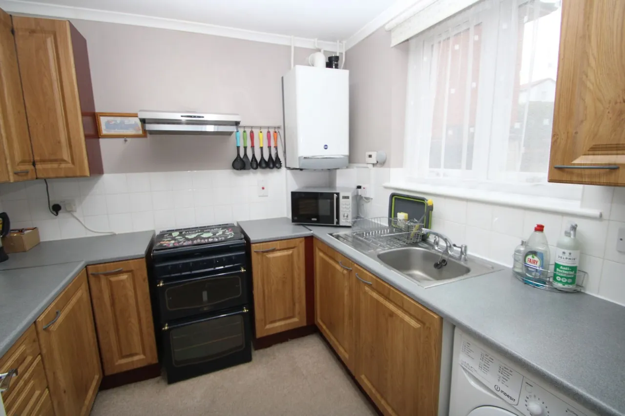 Barton Way, High Wycombe, HP13, photo 3