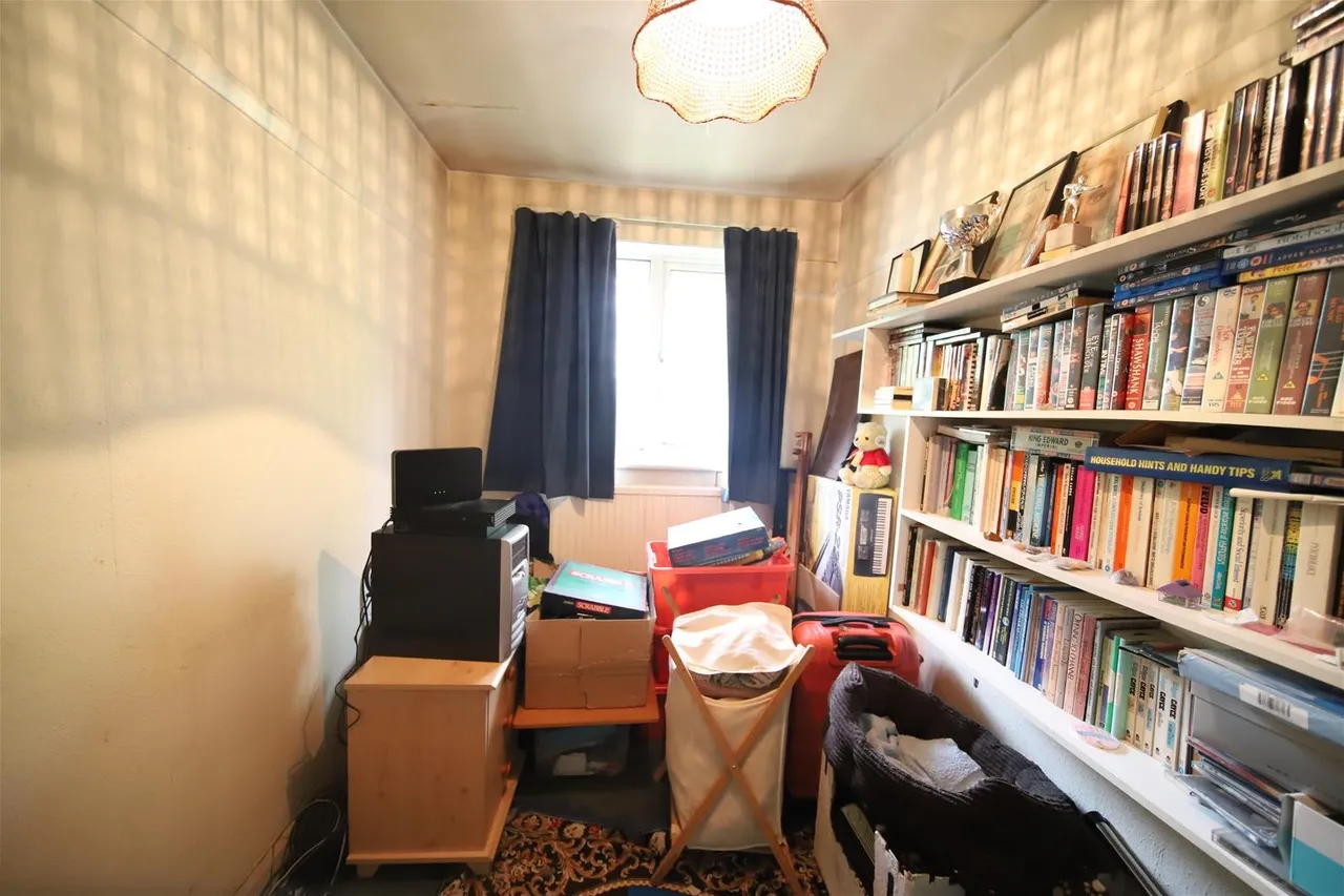 Chaucer Close, London N11 1AU, photo 20