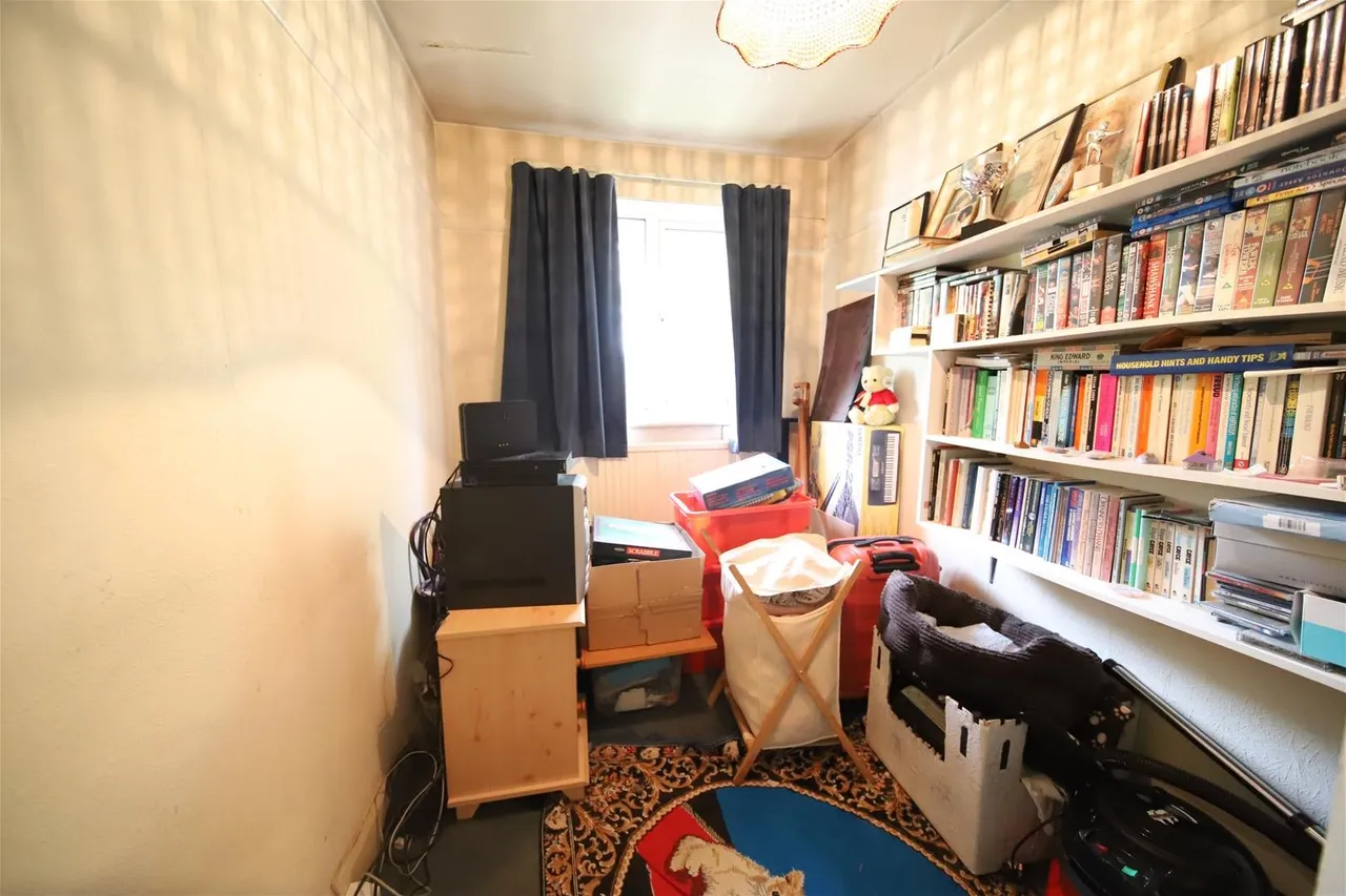 Chaucer Close, London N11 1AU, photo 21