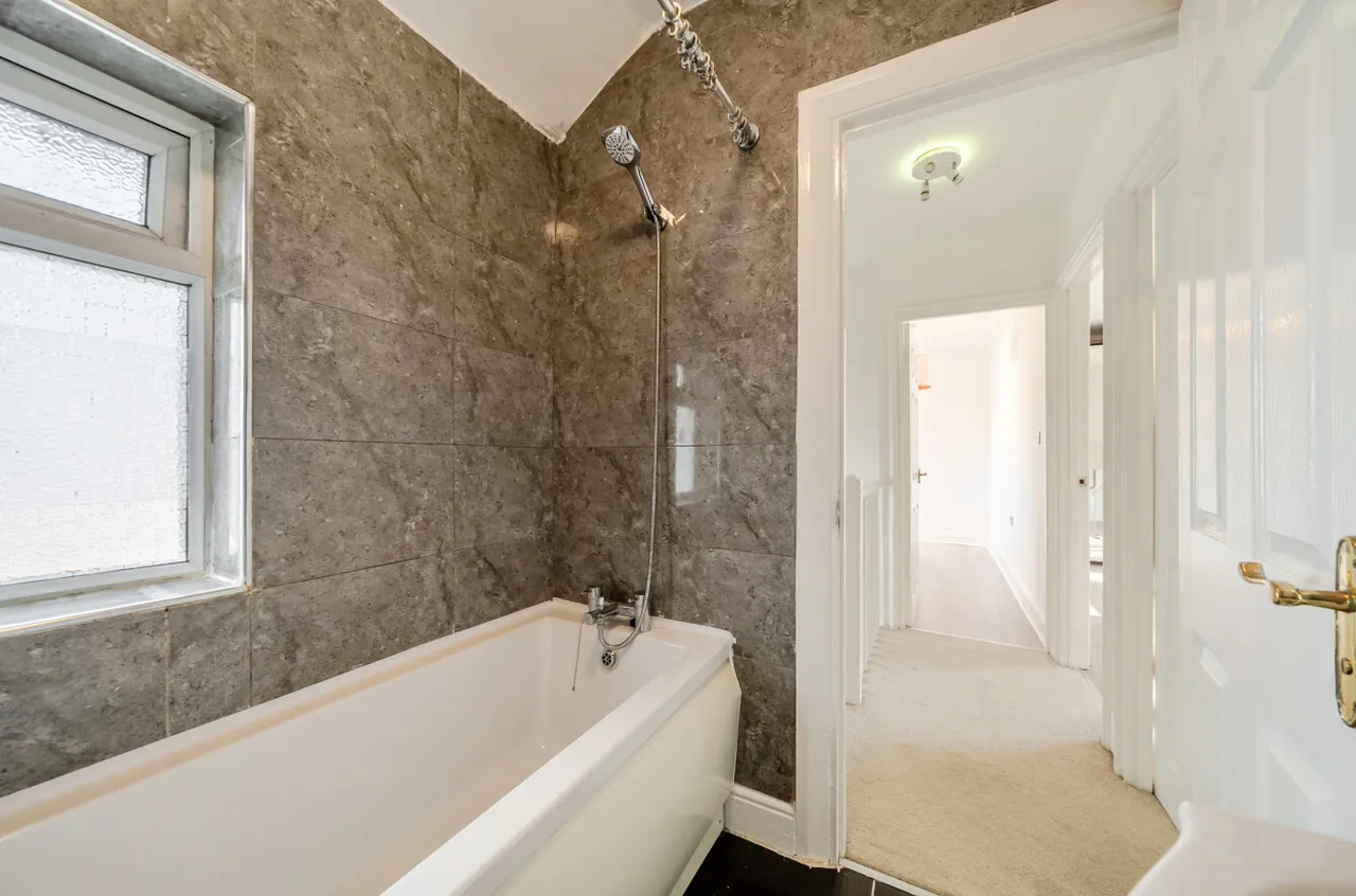 Wyther Park Hill, Leeds, LS12, photo 16