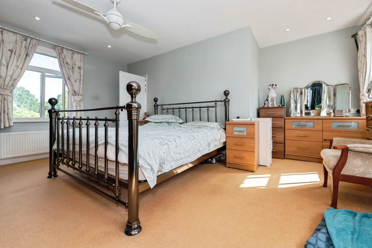 Wrotham Road, Meopham, DA13, photo 14