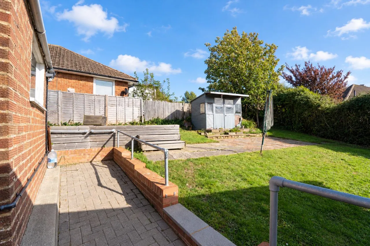 Westminster Crescent, Hastings, photo 13