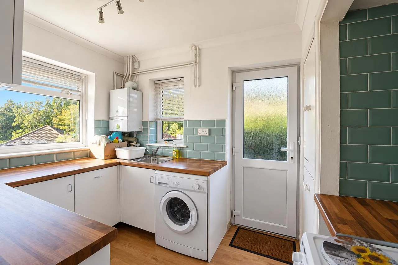 Westminster Crescent, Hastings, photo 4
