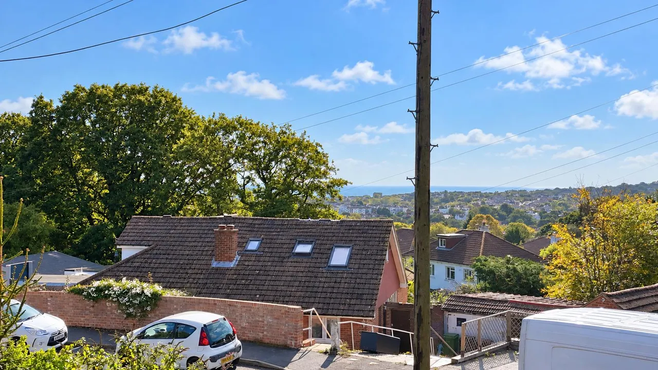 Westminster Crescent, Hastings, photo 20
