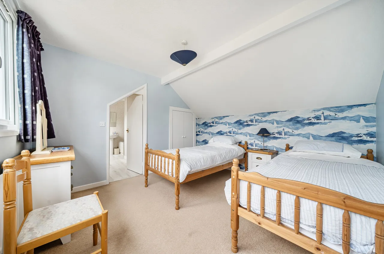 Hocombe Drive, Chandler's Ford, SO53, photo 10