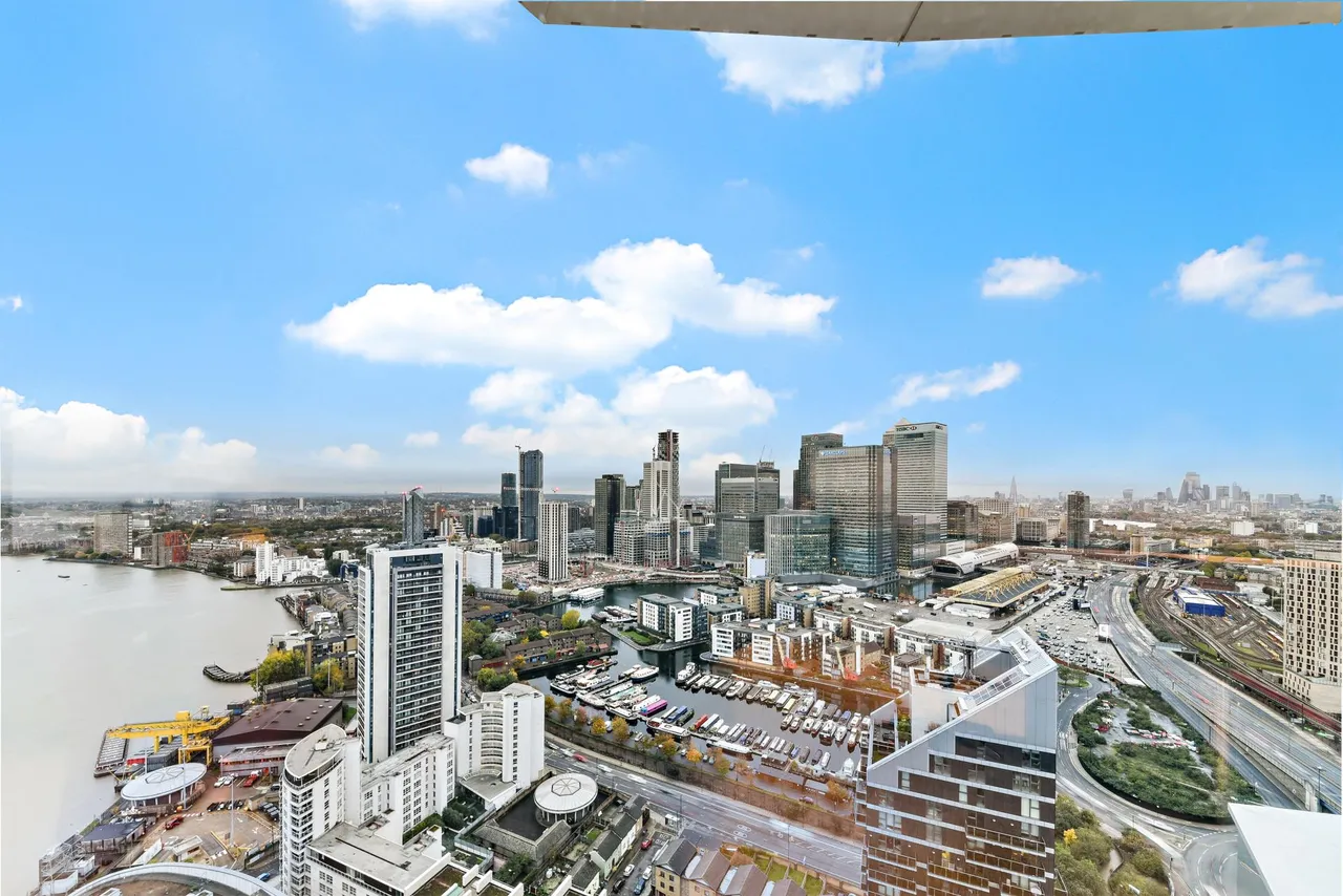 Biscayne Avenue, London, E14, photo 2