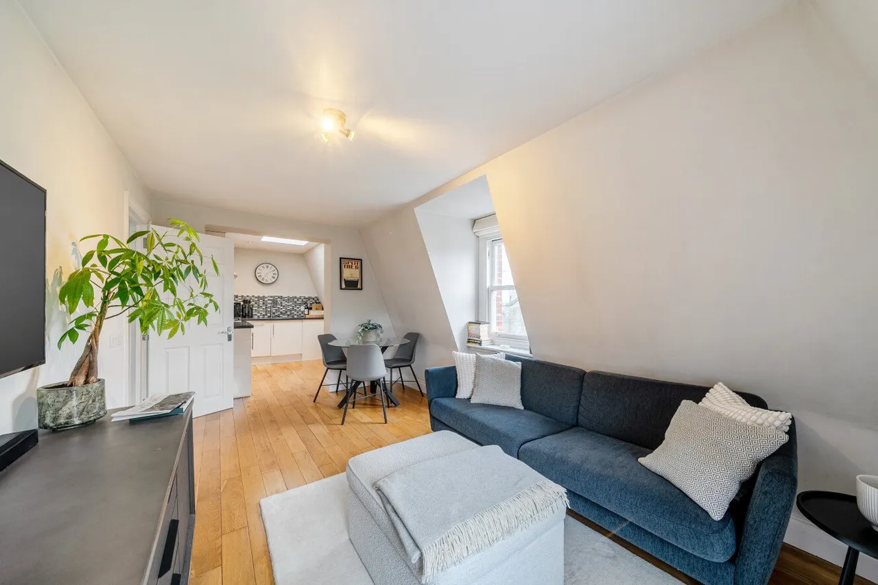East Hill, Battersea, SW18, photo 7