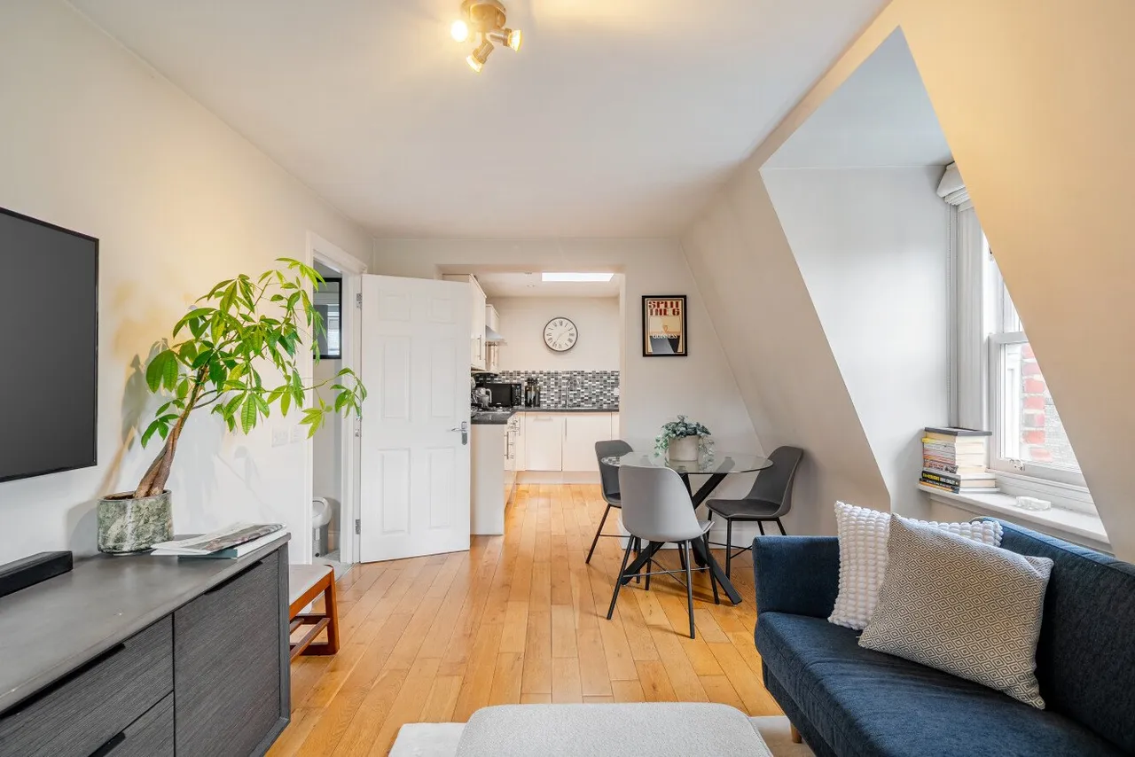 East Hill, Battersea, SW18, photo 2