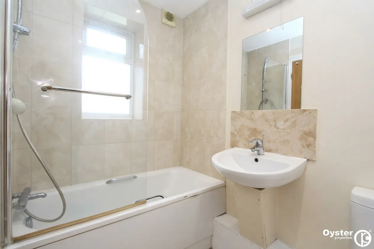 Edgwarebury Lane, Edgware, HA8, photo 7