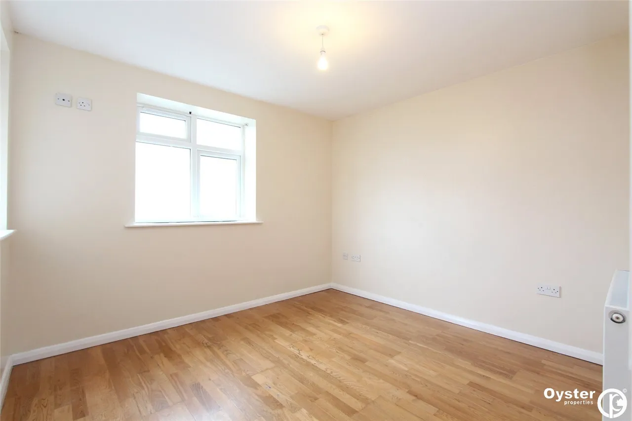Edgwarebury Lane, Edgware, HA8, photo 4