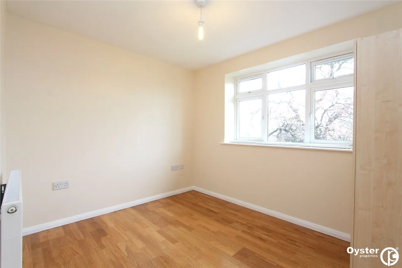 Edgwarebury Lane, Edgware, HA8, photo 6
