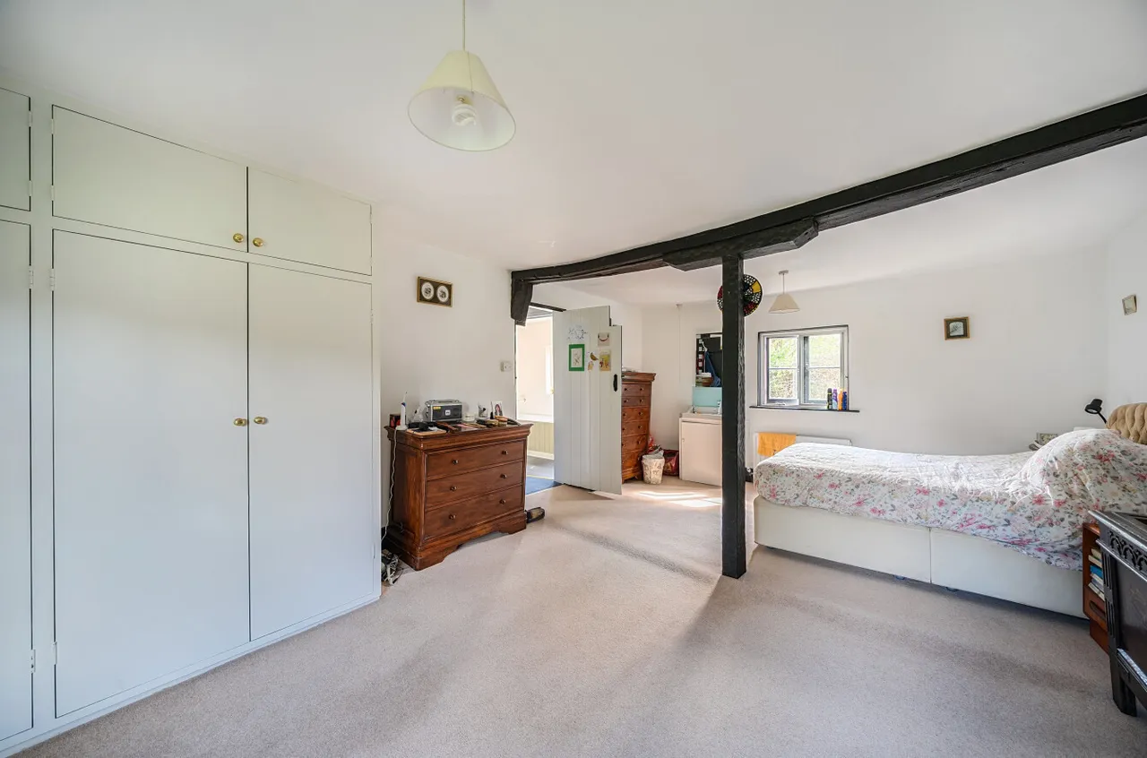 London Road, East Grinstead, West Sussex, RH19 1PH, photo 15