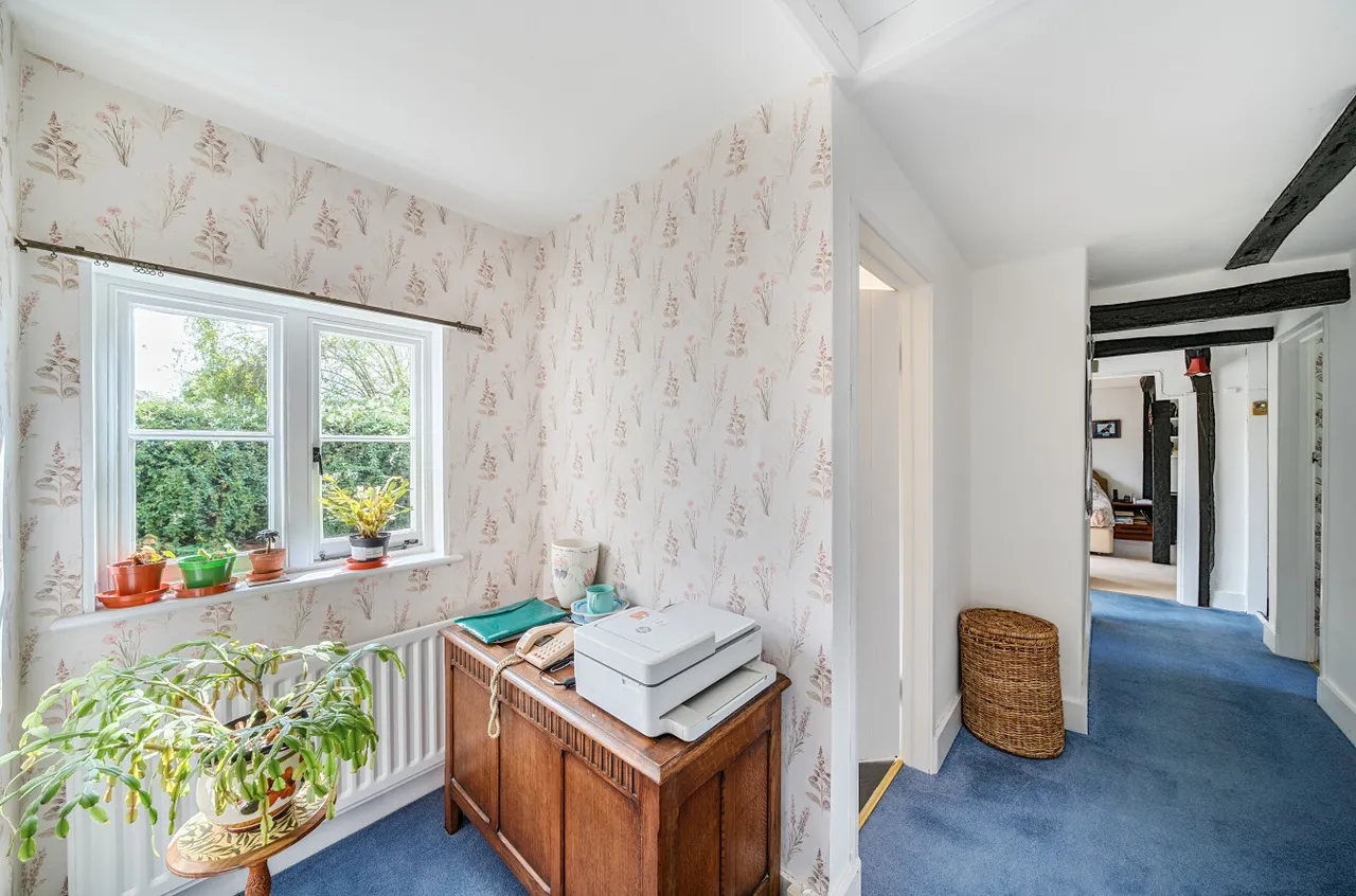 London Road, East Grinstead, West Sussex, RH19 1PH, photo 16