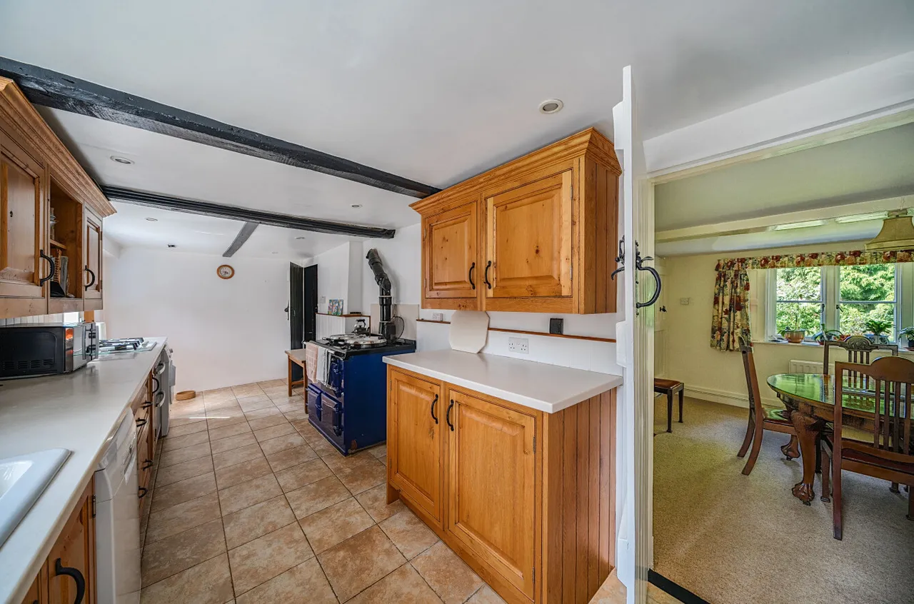 London Road, East Grinstead, West Sussex, RH19 1PH, photo 13