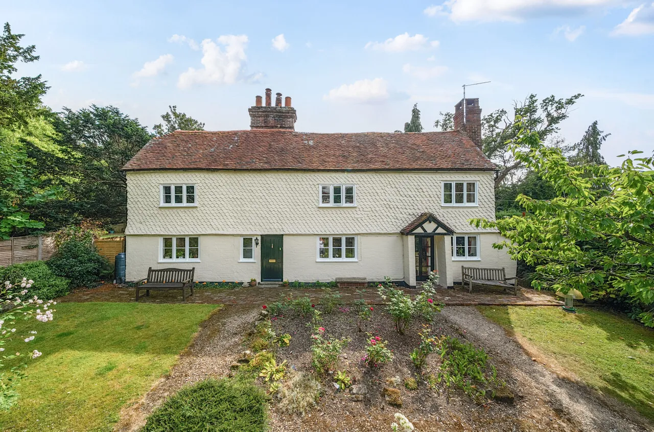London Road, East Grinstead, West Sussex, RH19 1PH, photo 8