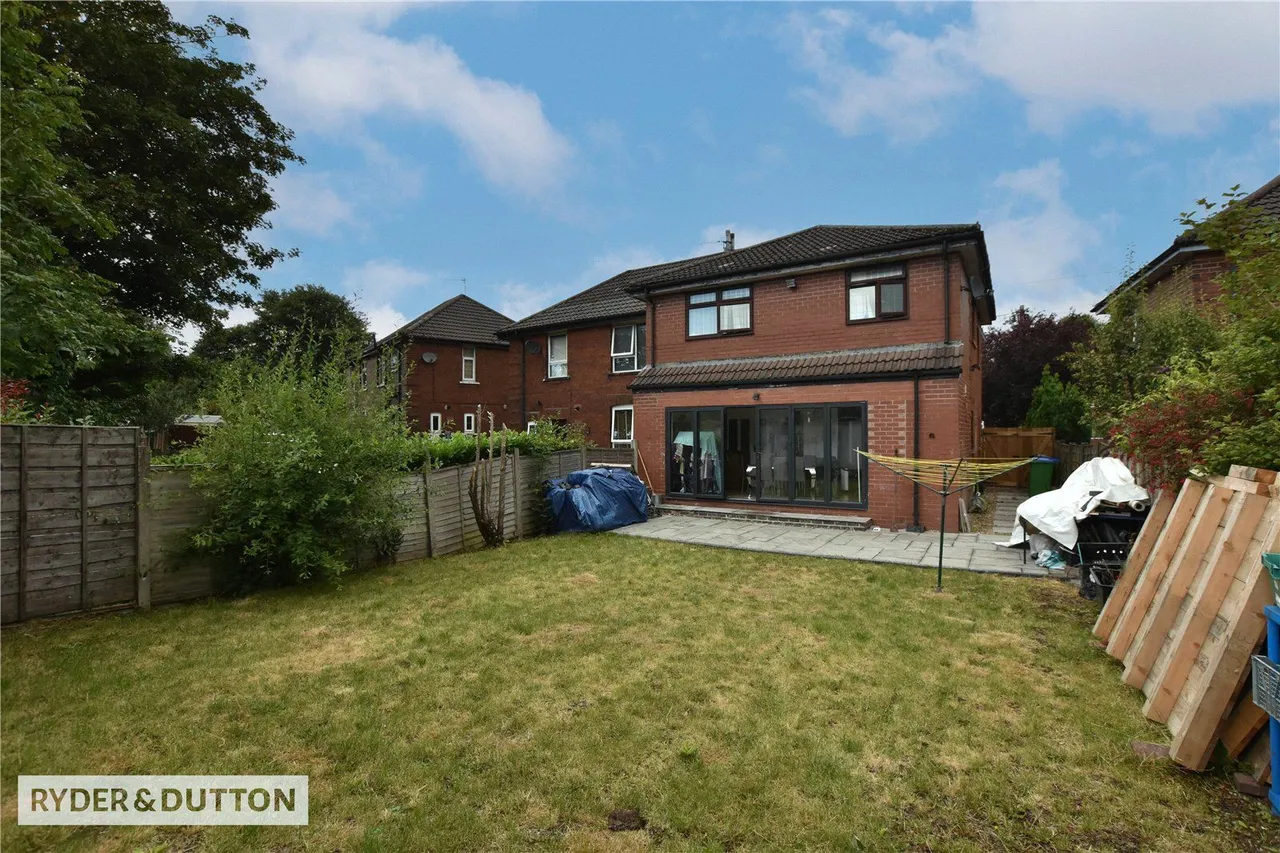 Dicken Green, Queensway, OL11, photo 13