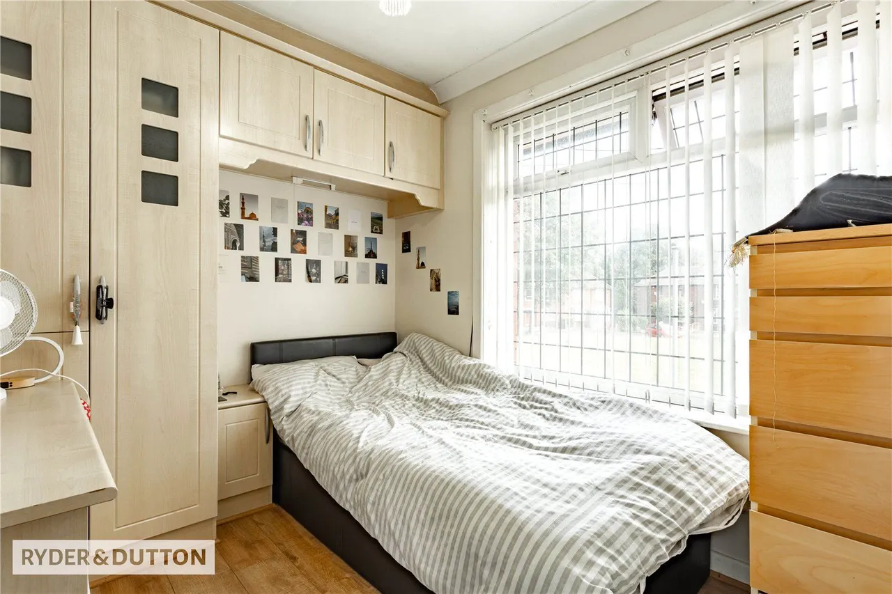 Dicken Green, Queensway, OL11, photo 9