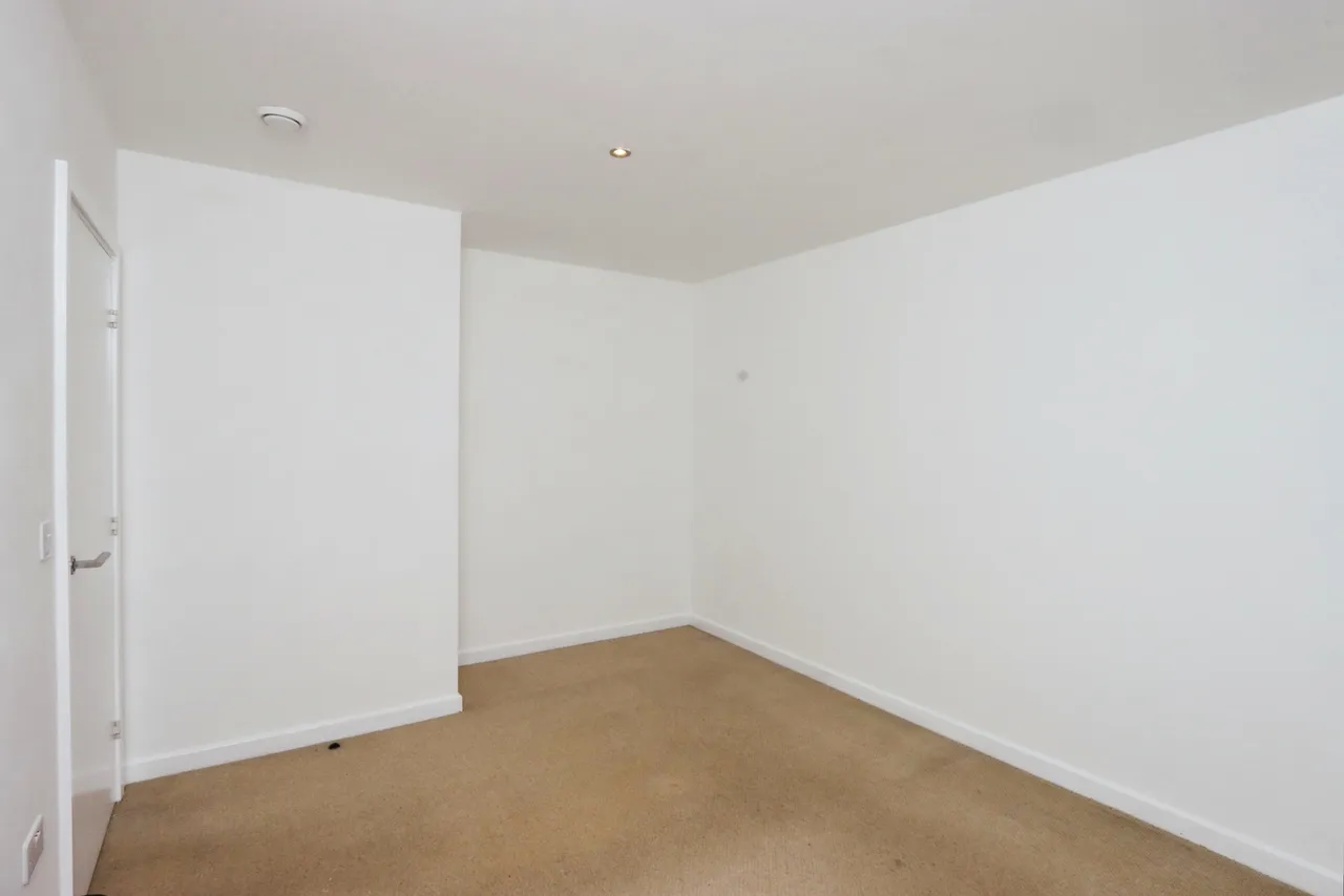 Woodseats Road, Sheffield, South Yorkshire, S8, photo 14