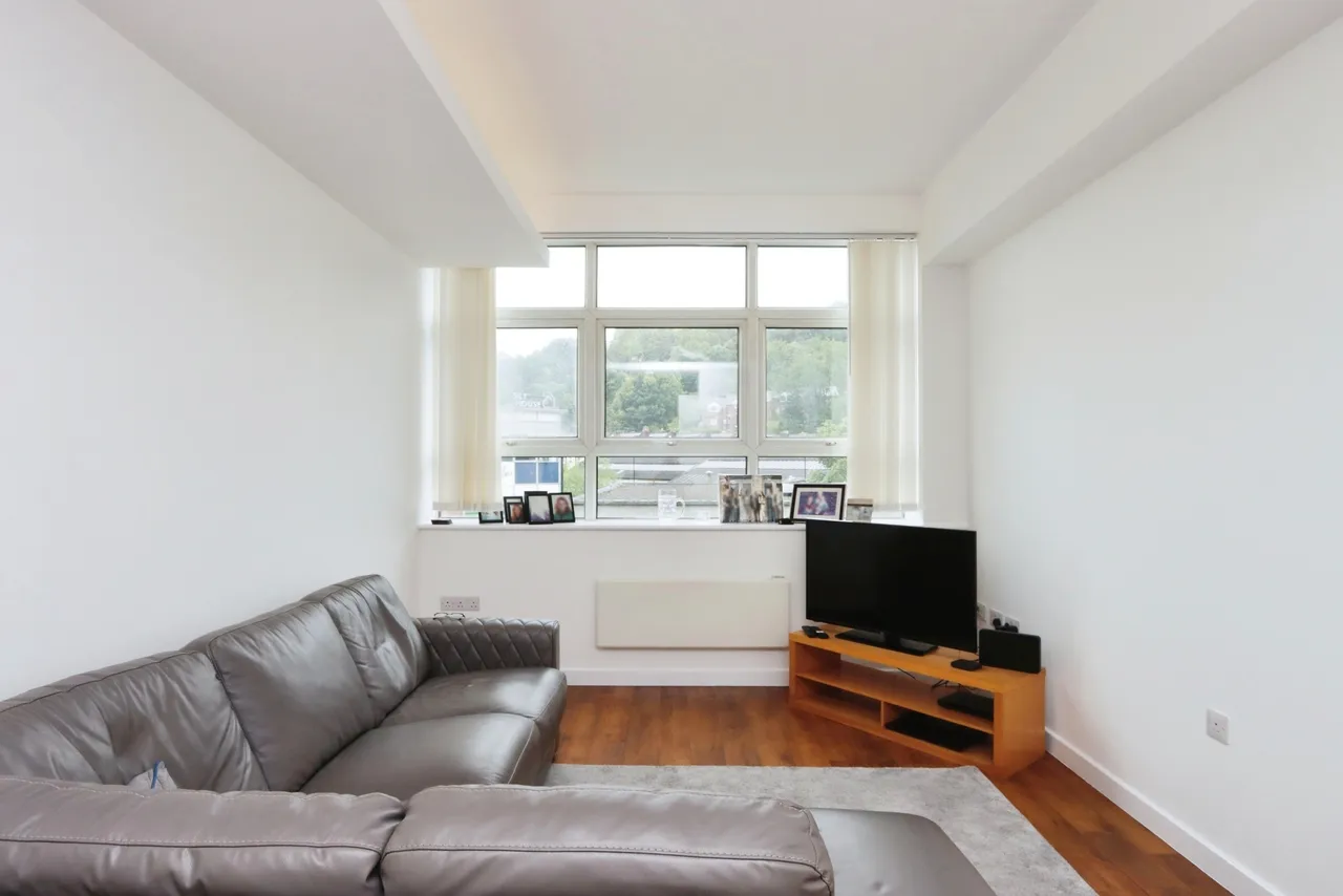 Woodseats Road, Sheffield, South Yorkshire, S8, photo 6