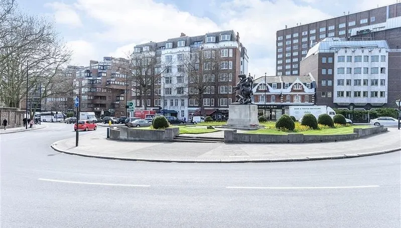 Park Road, London, photo 10