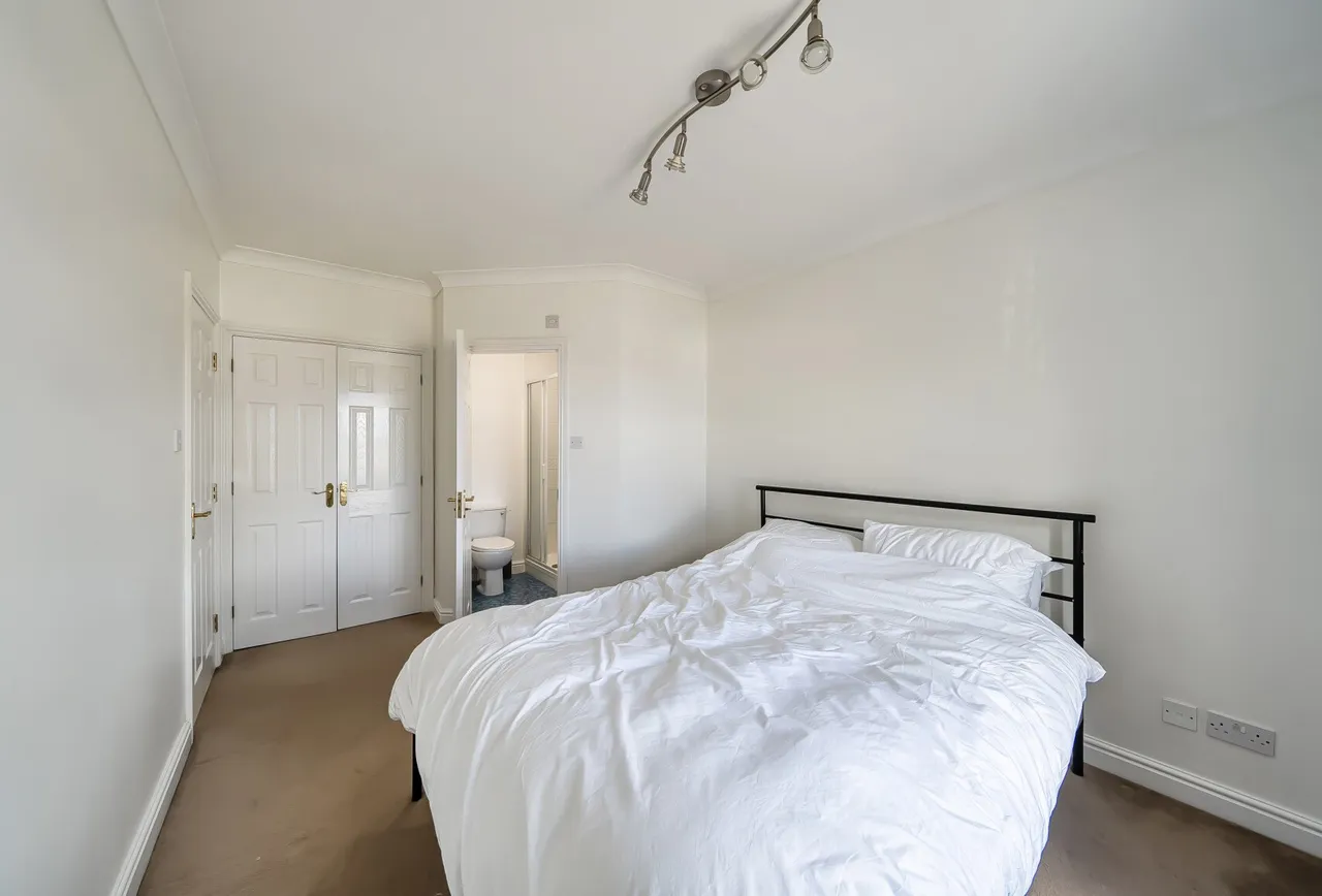 Radcliffe House Mandelbrote Drive, Littlemore, OX4 4XG, photo 4