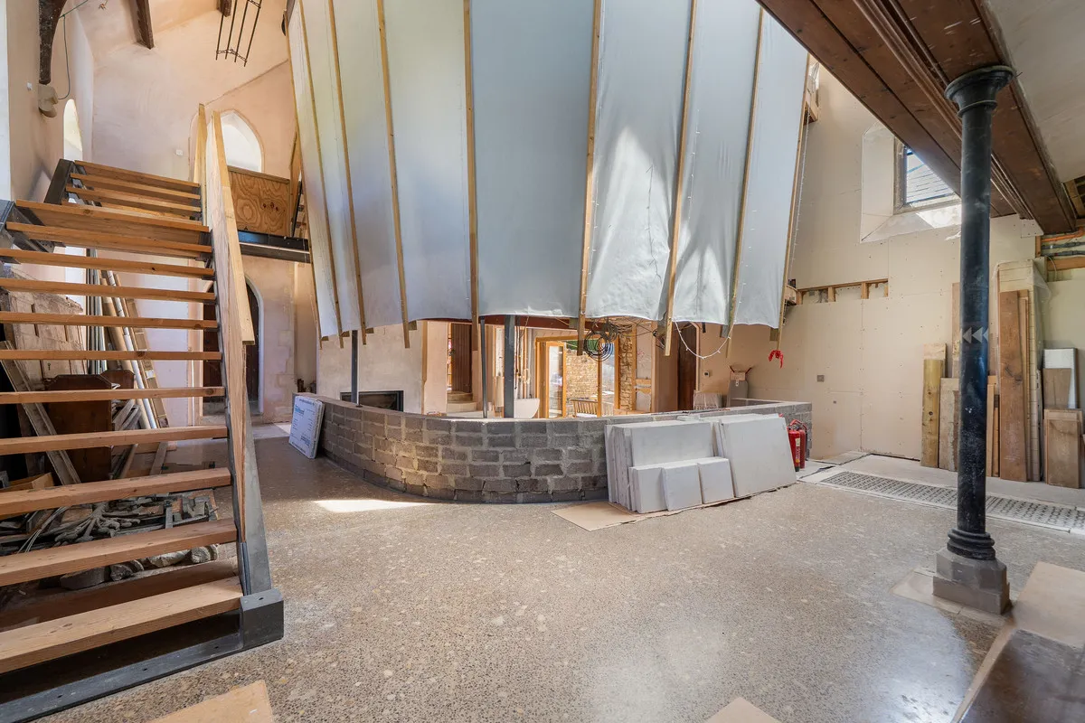 The Old Chapel, Oakridge Lynch, GL6, photo 5