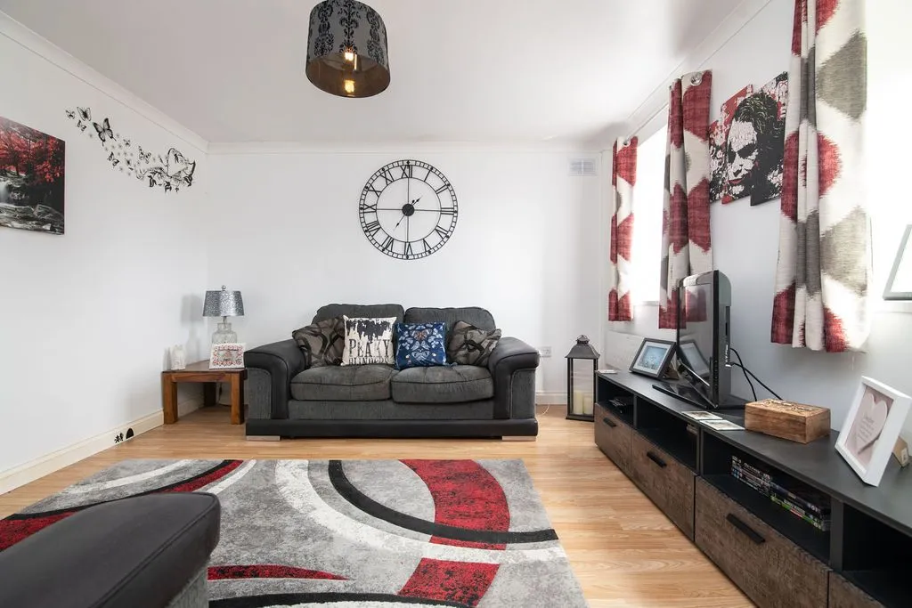 Flat 3, 30 High Street, Studley, B80 7HJ, photo 5
