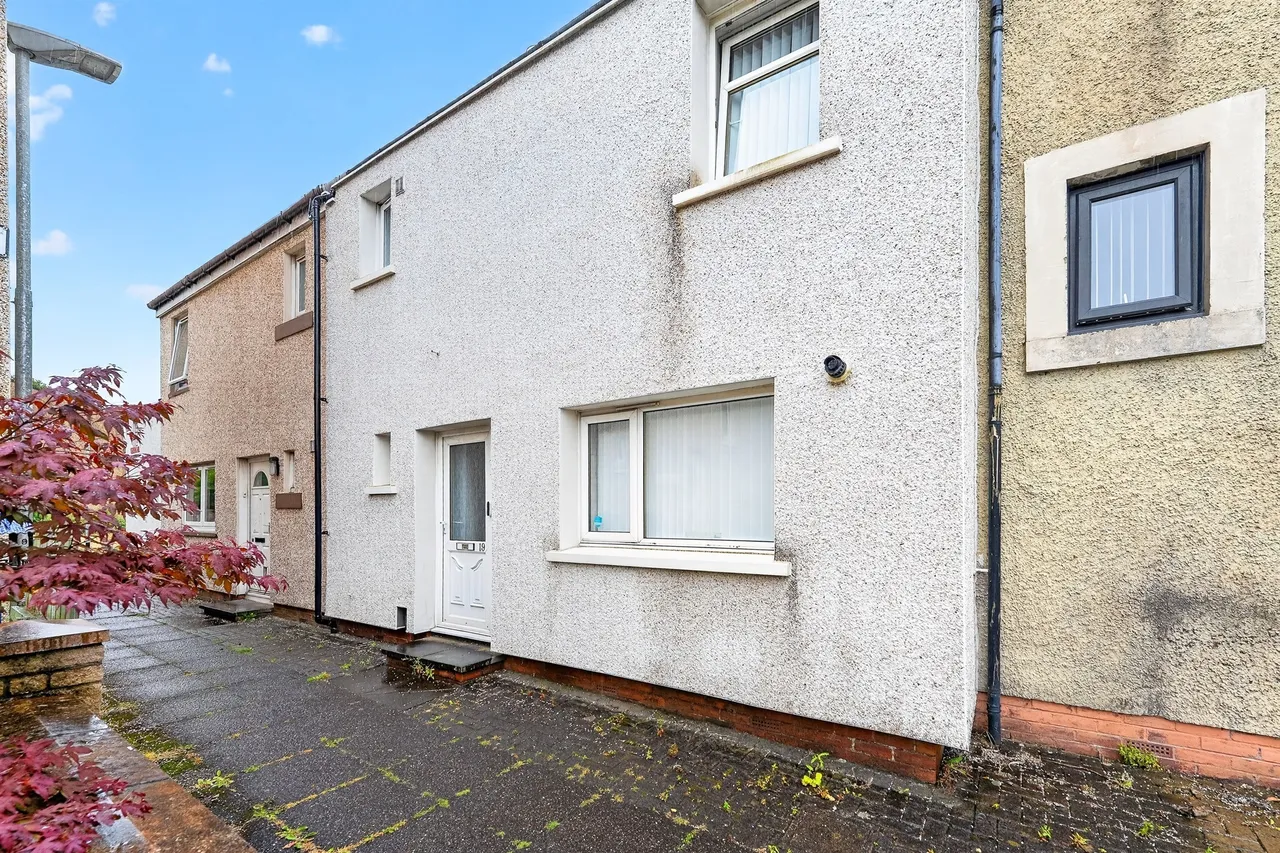 3 bed house for sale — Fencedyke Way, Bourtreehill North, Irvine