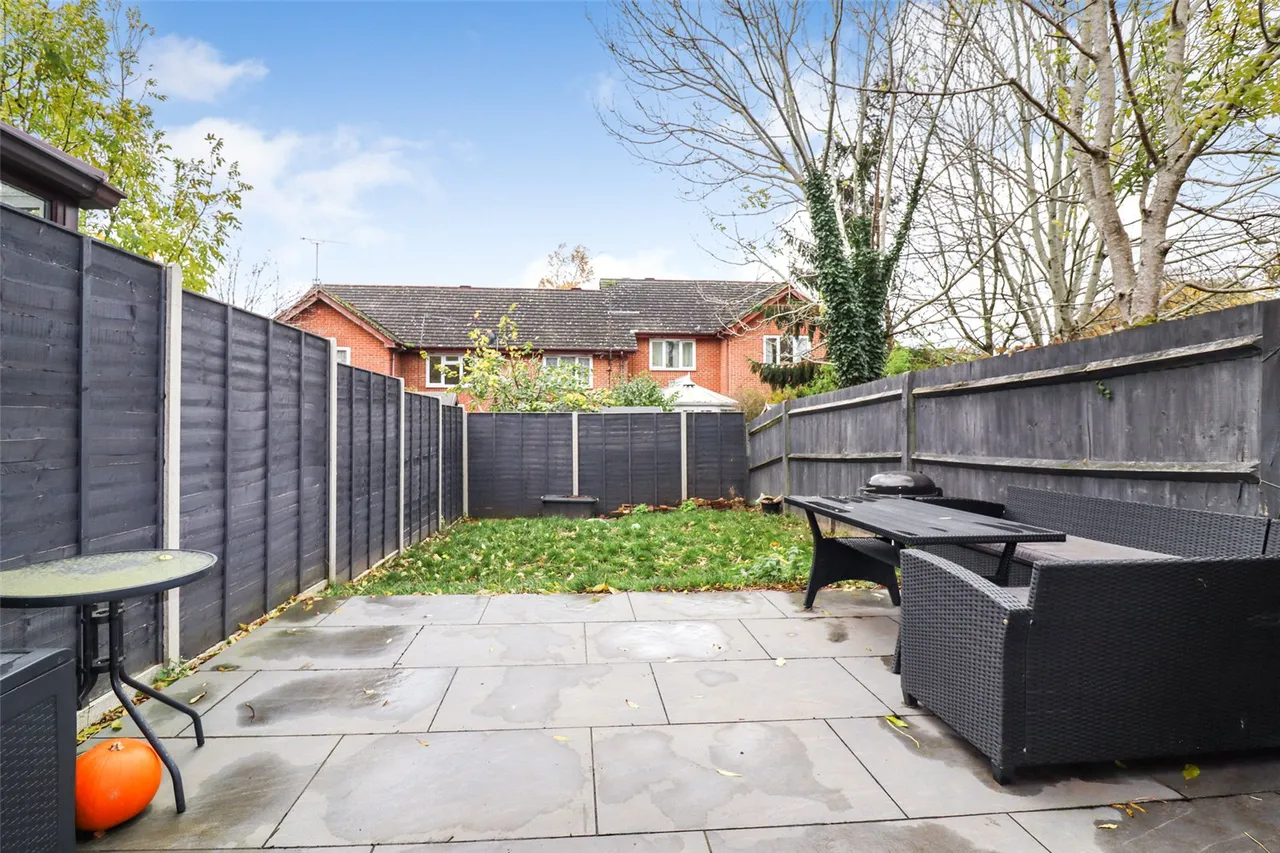 Sepen Meade, Church Crookham, Fleet, Hampshire, GU52 0YS, photo 5