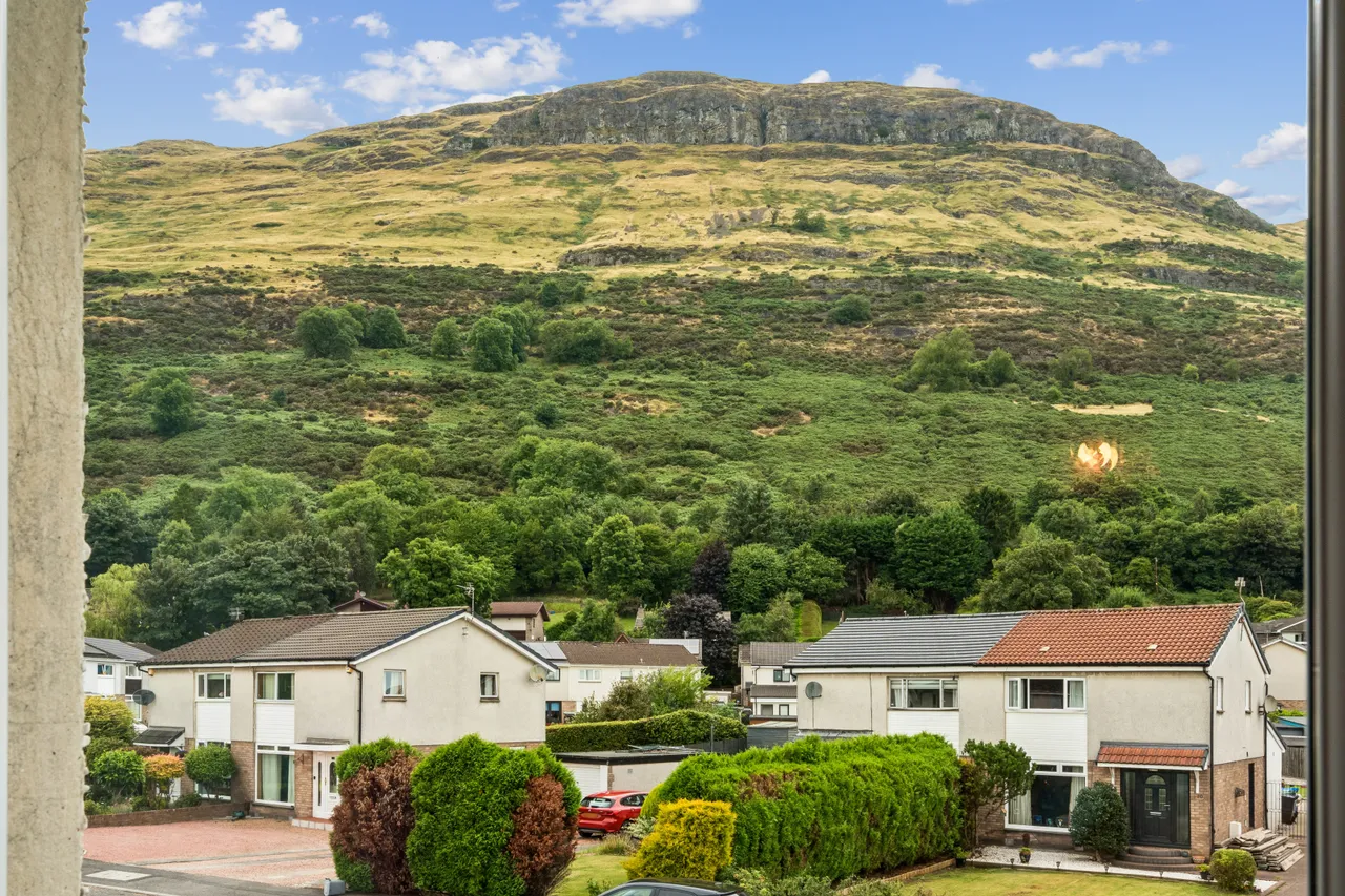 Torry Drive, Alva, FK12, photo 11