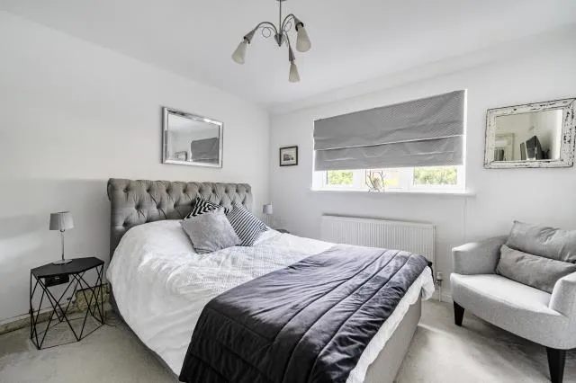 Sorrel Drive, Lightwater, GU18, photo 17