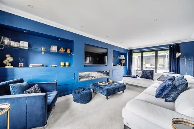 Sorrel Drive, Lightwater, GU18, photo 2